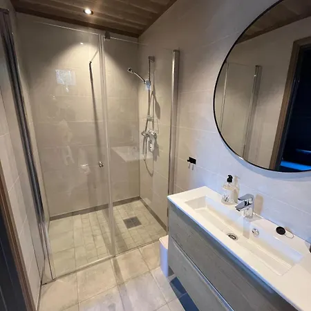 بيت للعطل Family-friendly Mountain With Lakeviews, Close To Tjorhom