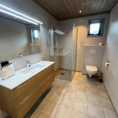 Holiday home Family-friendly Mountain With Lakeviews, Close To