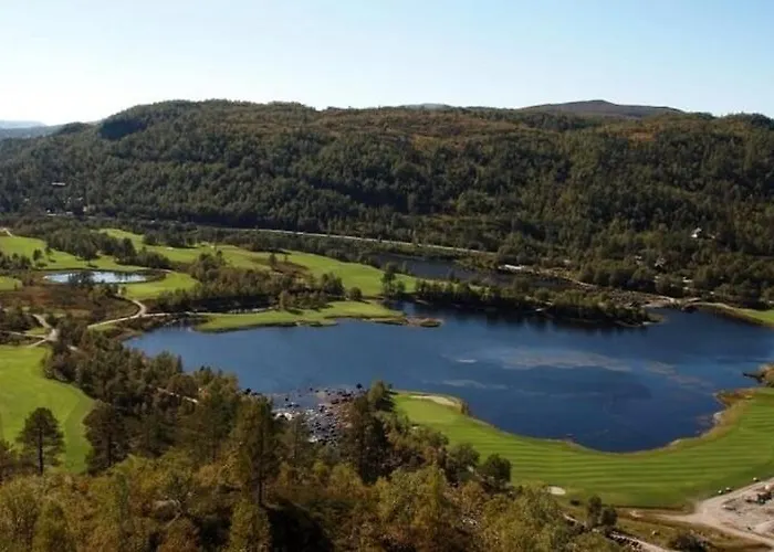 Semesterbostad Family-friendly Mountain With Lakeviews, Close To Tjorhom