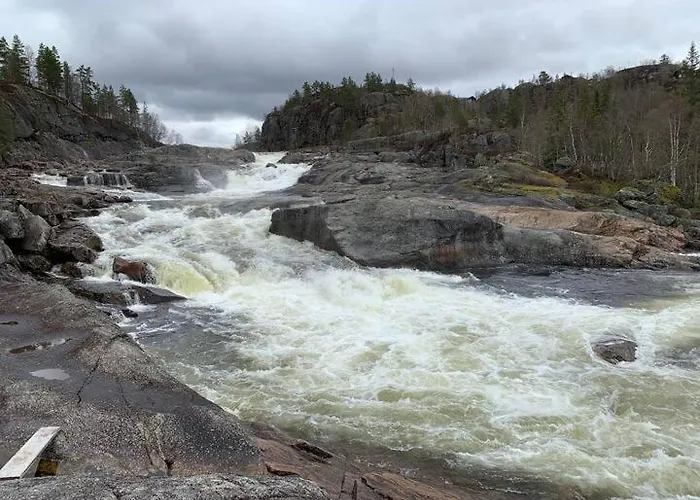 Semesterbostad Family-friendly Mountain With Lakeviews, Close To