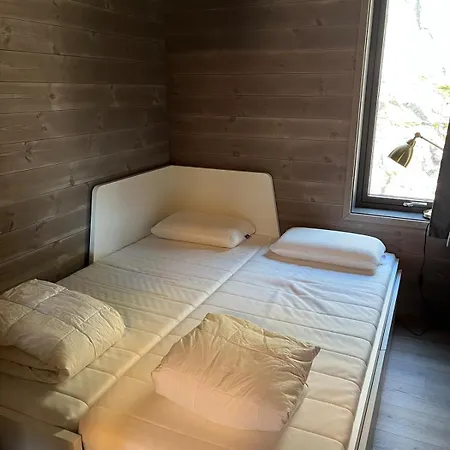 펜션 Family-friendly Mountain With Lakeviews, Close To Tjorhom