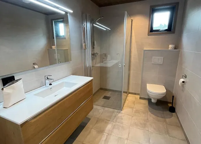 Hébergement de vacances Family-friendly Mountain With Lakeviews, Close To