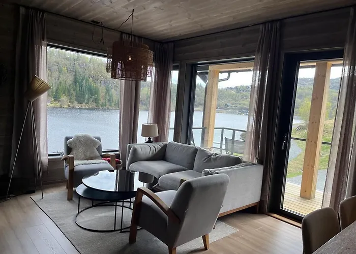 Hébergement de vacances Family-friendly Mountain With Lakeviews, Close To